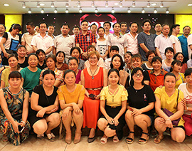 寵物衣服廠家|東莞市琪美實業有限公司